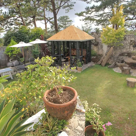 Guest Haven Chalet Baguio Bed And Breakfast-2